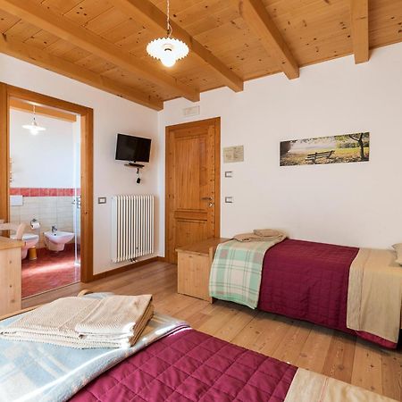 Locanda "Al Terrazzo" Erbezzo Exteriör bild